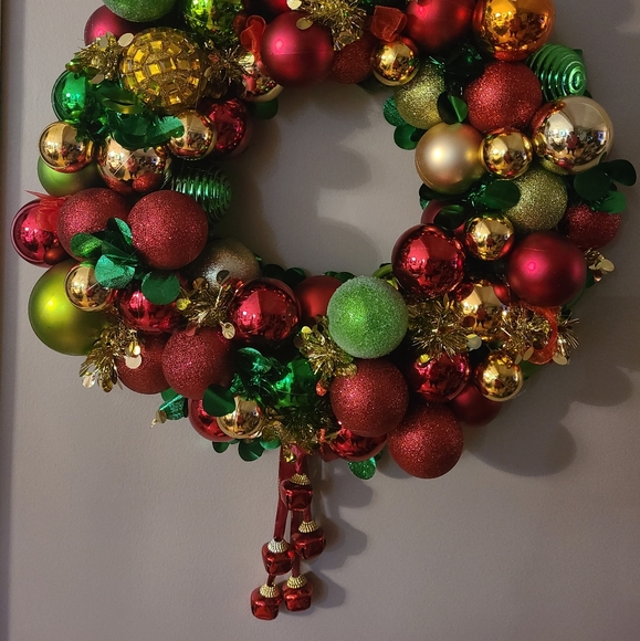 Christmas Wreaths - Picture 2 of 2